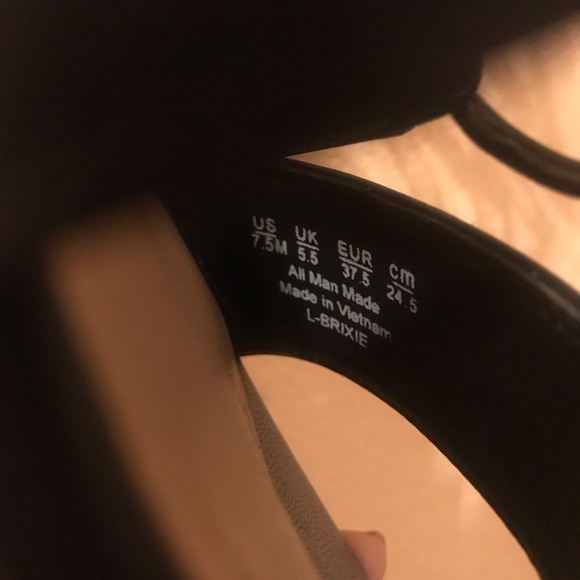 NWOT Franco Sarto Black GLADIATOR Wedge Heels 7M - Picture 8 of 8